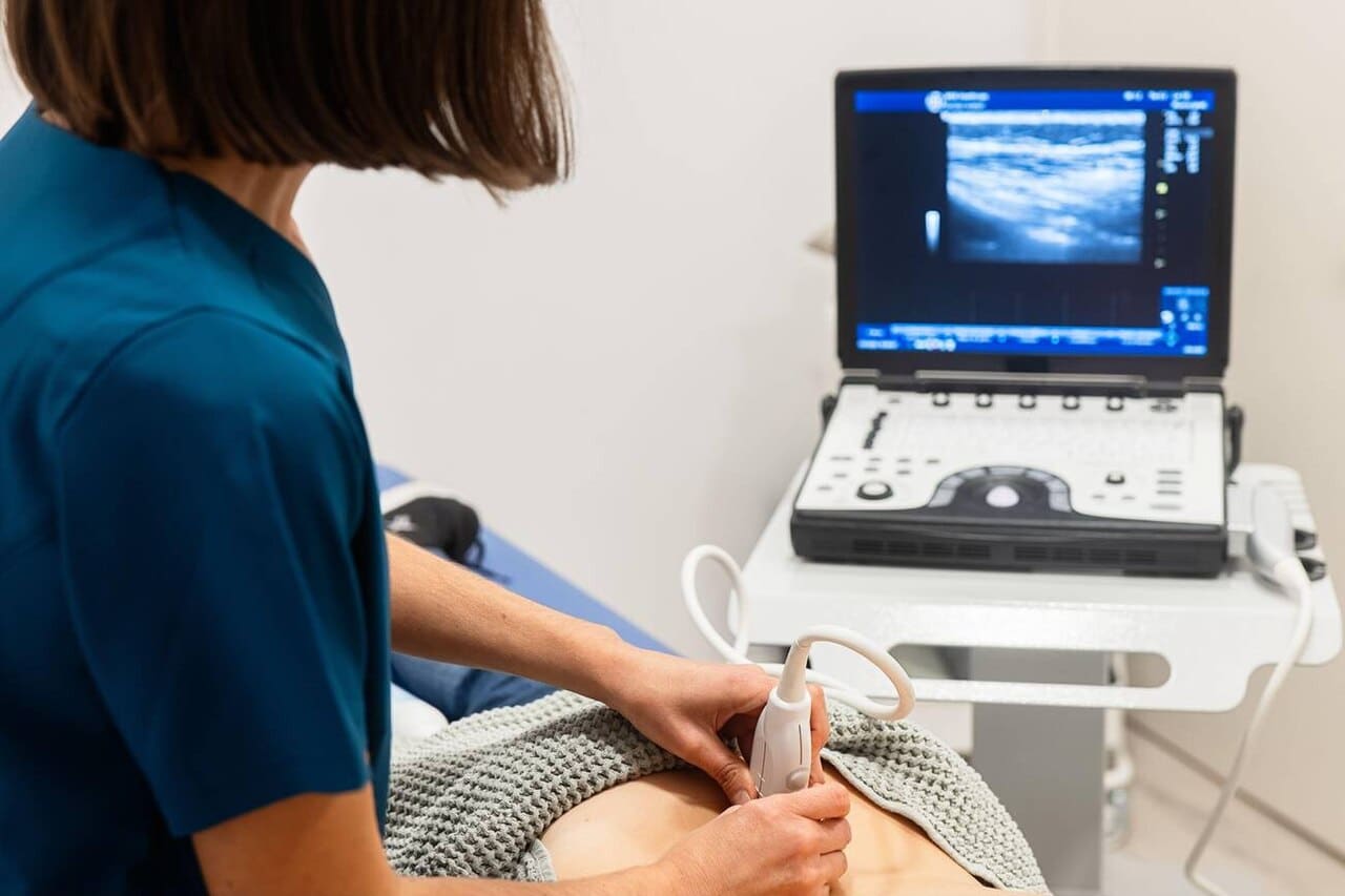 Ultrassom de abdome na Clinicor